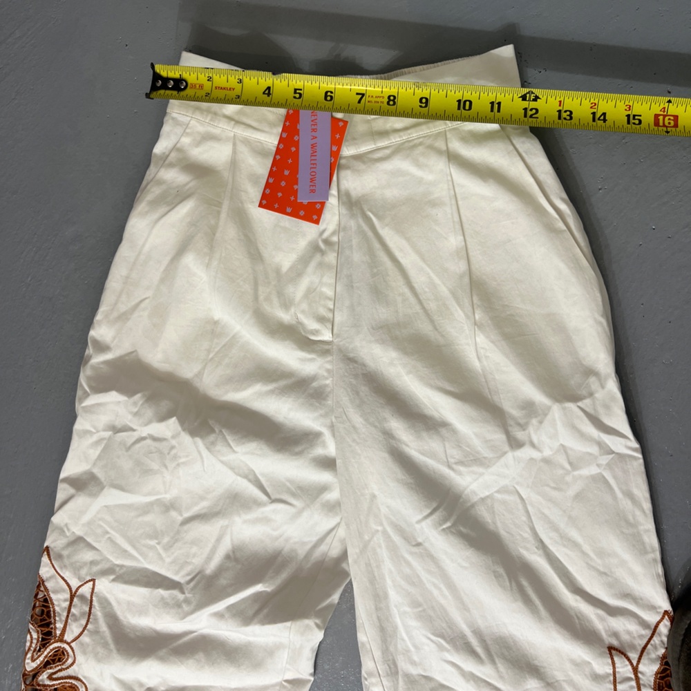 NWT Never A Wallflower Caramel Embroidery Palermo Pants - Picture 5 of 11